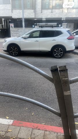 ניסאן אקס טרייל