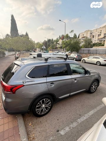 מיצובישי אאוטלנדר