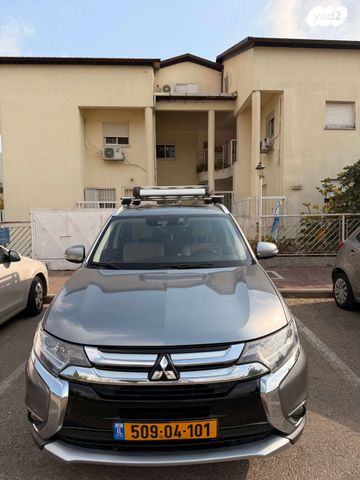 מיצובישי אאוטלנדר