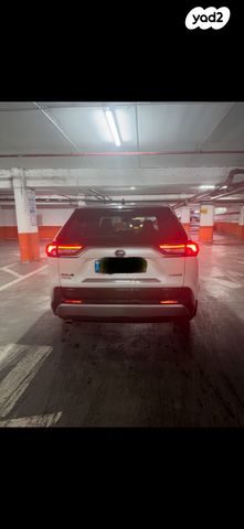 טויוטה RAV4