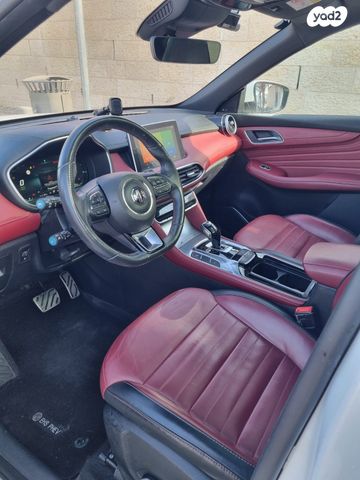 מודעת רכב אם ג'י EHS PHEV