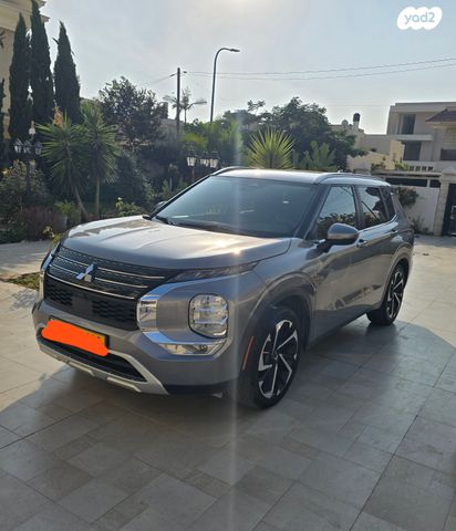 מיצובישי אאוטלנדר