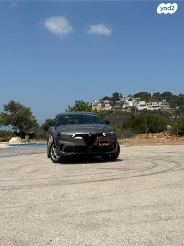 אלפא רומיאו טונלה