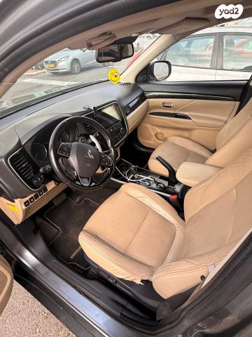 מיצובישי אאוטלנדר