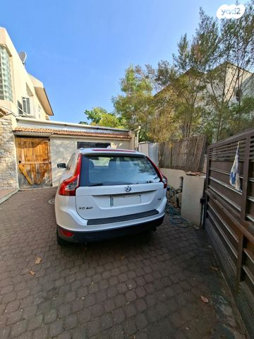 וולוו XC60
