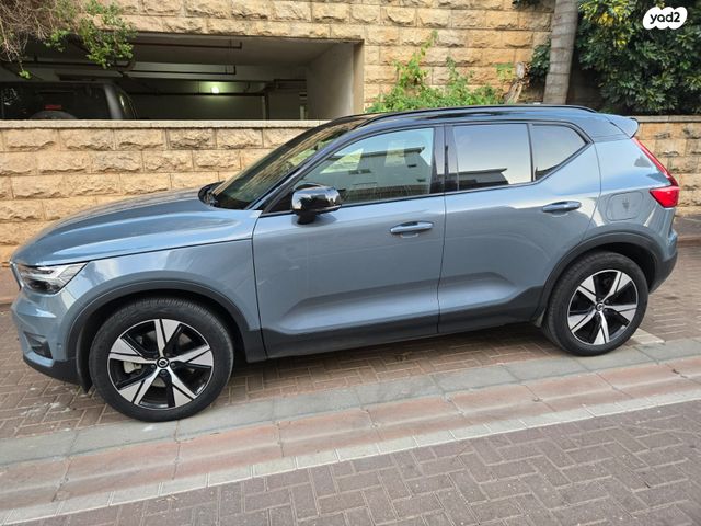 מודעת רכב וולוו XC40