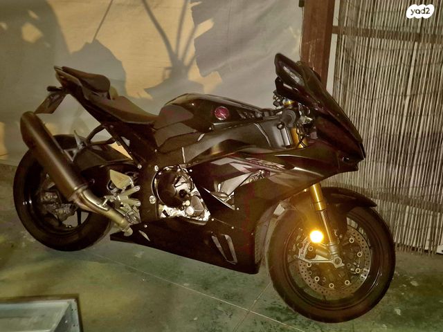 מודעת רכב הונדה CBR1000RR