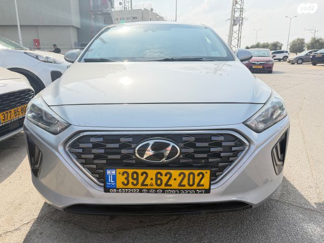 יונדאי איוניק