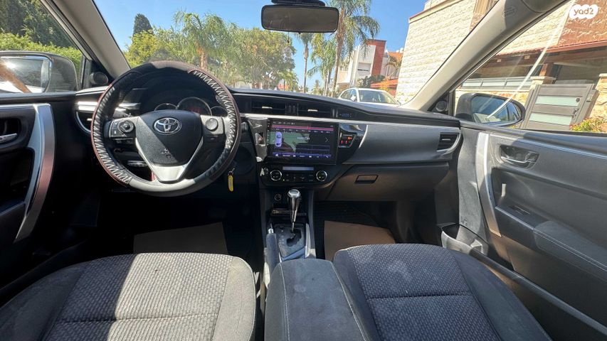 טויוטה קורולה