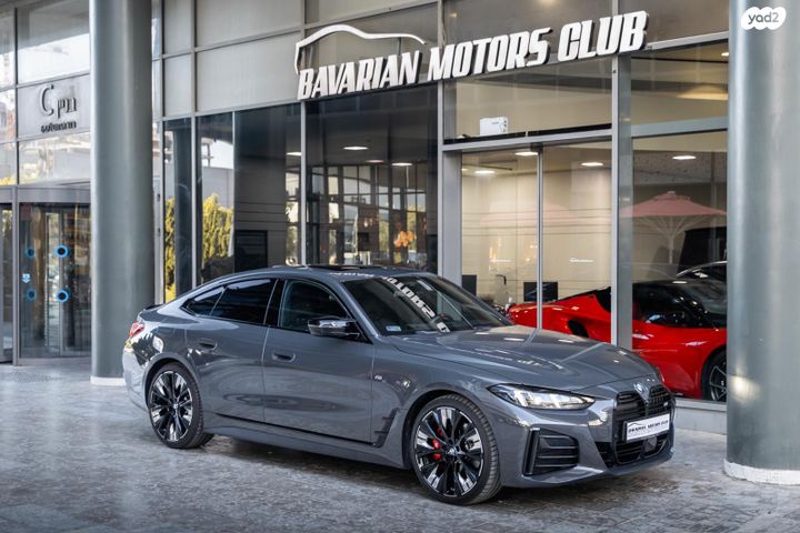 מודעת רכב ב מ וו סדרה 4