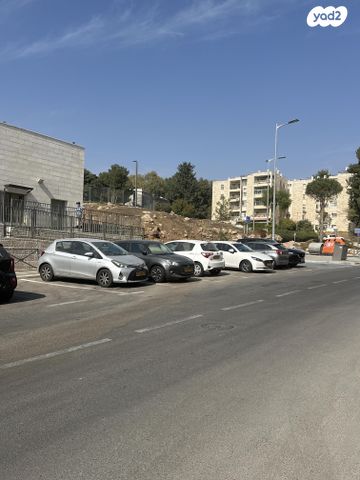 דירה, אדם 1, ארמון הנציב, תלפיות מזרח, ירושלים