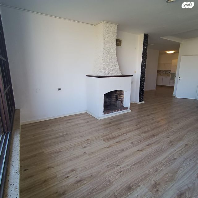 גג/ פנטהאוז, הרצל 20, ארלוזורוב, כפר סבא