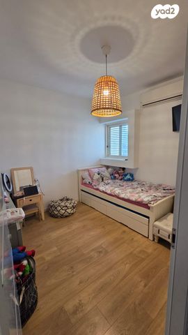 דירה, יהושע רבינוביץ 5, בן גוריון, חולון