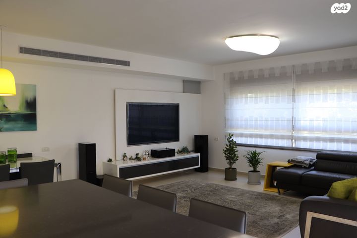 חביבה רייק 27