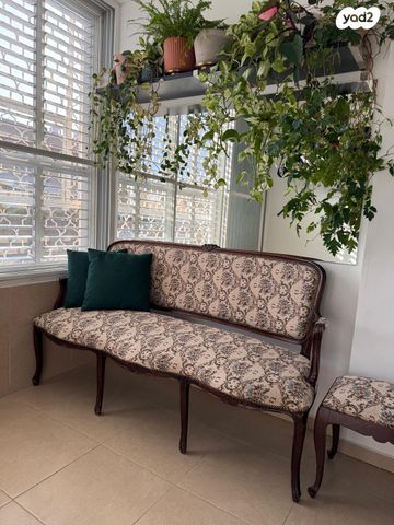 ז'בוטינסקי 7