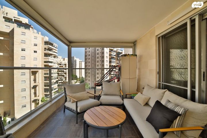 דירה, נעמי שמר 6, קרית אילון, חולון