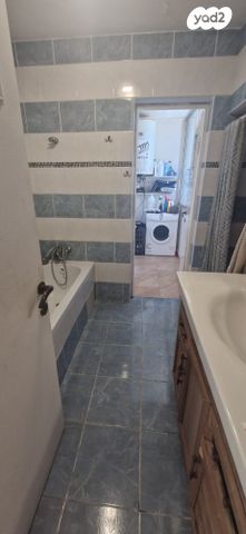 נתיב הלוטוס 17