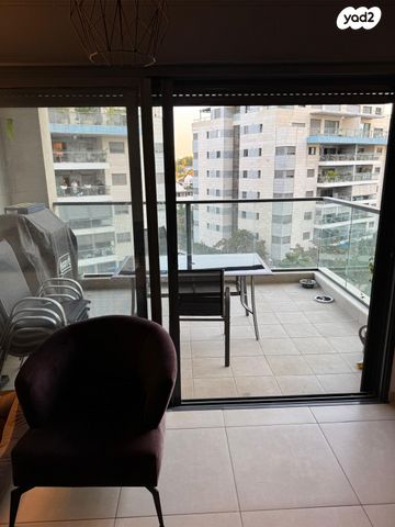 דירה, יעקב תמרי 14, חצרות המושבה, רחובות