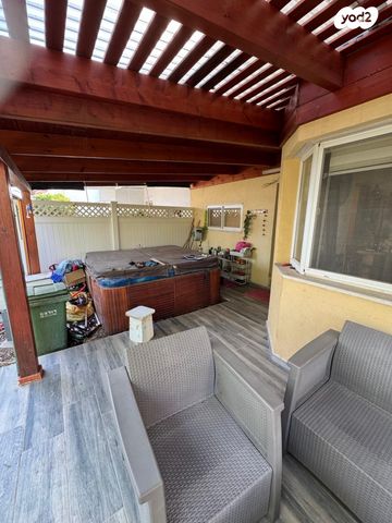 בית פרטי/ קוטג', צמרת הגליל 13, שיכון ה', קרית שמונה