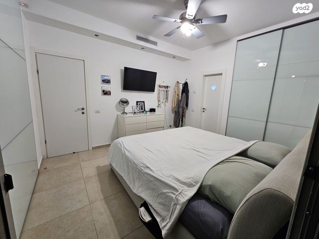 גג/ פנטהאוז, התורן 9, נאות רבין, יבנה