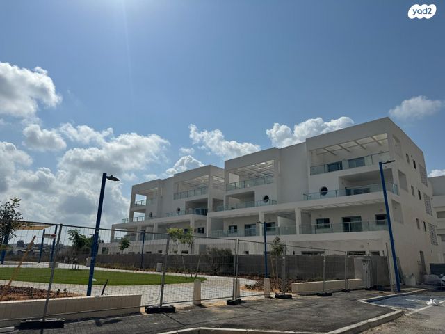 דירה, אלטנטורה 12, ג'סר א זרקא, ג'סר א זרקא