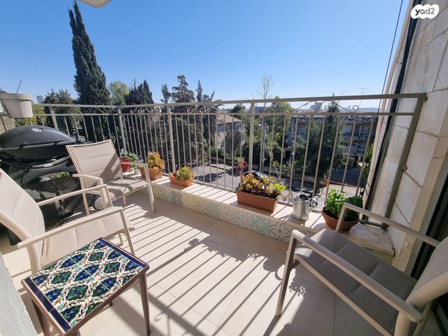 דירה, החלוץ 58, בית הכרם, רמת בית הכרם, ירושלים