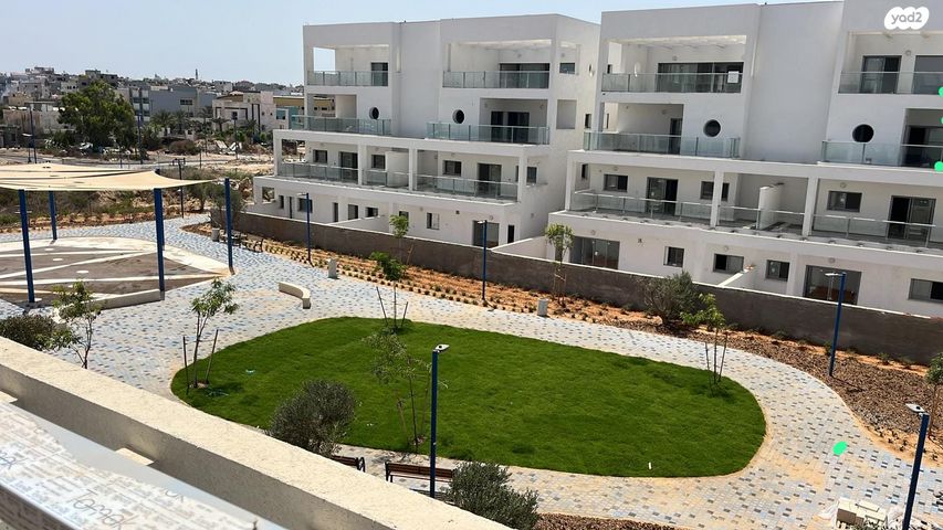 דירה, אלטנטורה 12, ג'סר א זרקא, ג'סר א זרקא