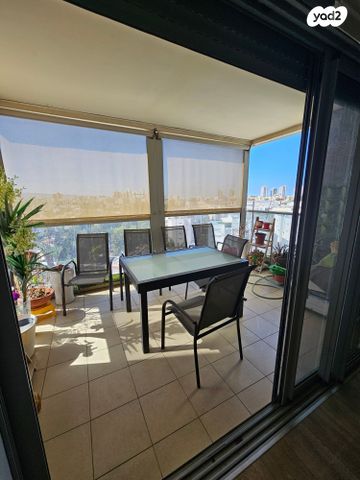 דירה, הפטל 17, הפרפר, קרית ביאליק