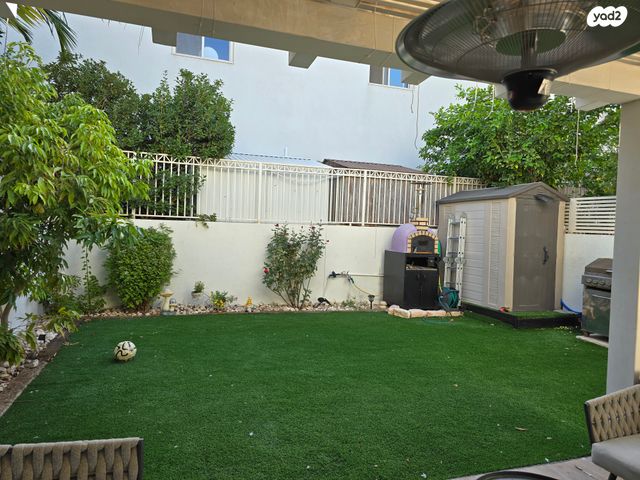 דו משפחתי, מניה שוחט 2, בר לב, מזכרת בתיה