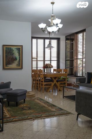 דירה, הרצל 49, מרכז העיר, קרית אתא