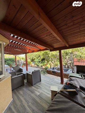 בית פרטי/ קוטג', צמרת הגליל 13, שיכון ה', קרית שמונה