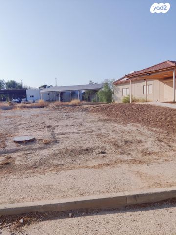 משק חקלאי/ נחלה, נעמי, נעמי, נעמי