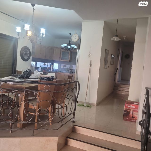 דירה, אחד העם 50, שיכון עובדים, טבריה