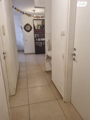 דירה, ריש לקיש 38, רמת עזרא / רמת בית שמש ד-2, בית שמש