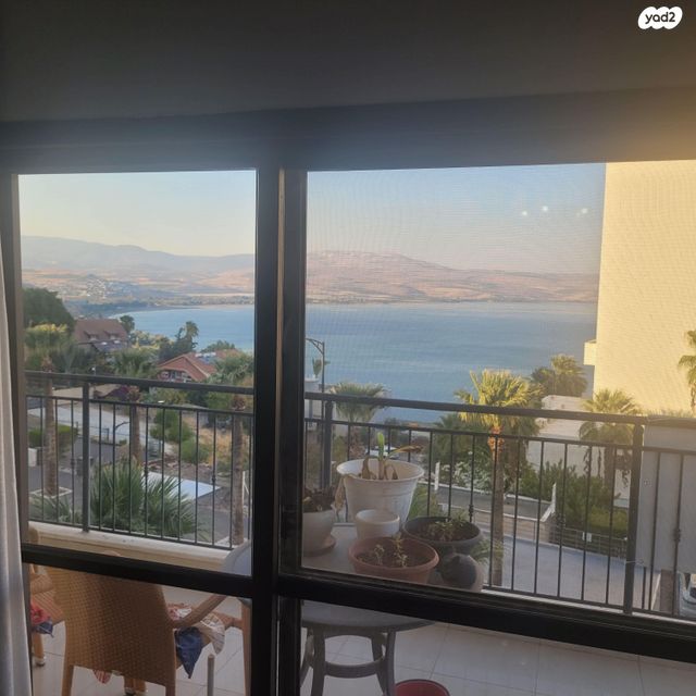 דירה, אחד העם 50, שיכון עובדים, טבריה