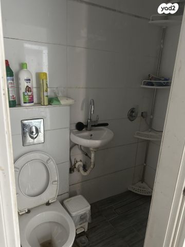 דירה, אדם 1, ארמון הנציב, תלפיות מזרח, ירושלים