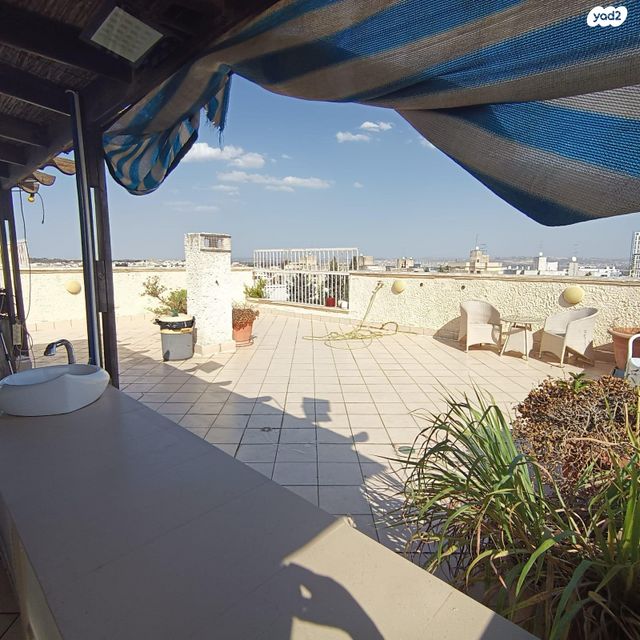 גג/ פנטהאוז, הרצל 20, ארלוזורוב, כפר סבא