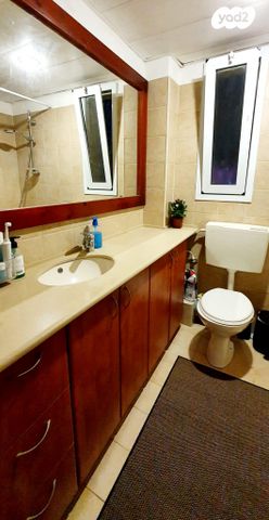 דירה, הרב מיימון 21, באבוב, בת ים