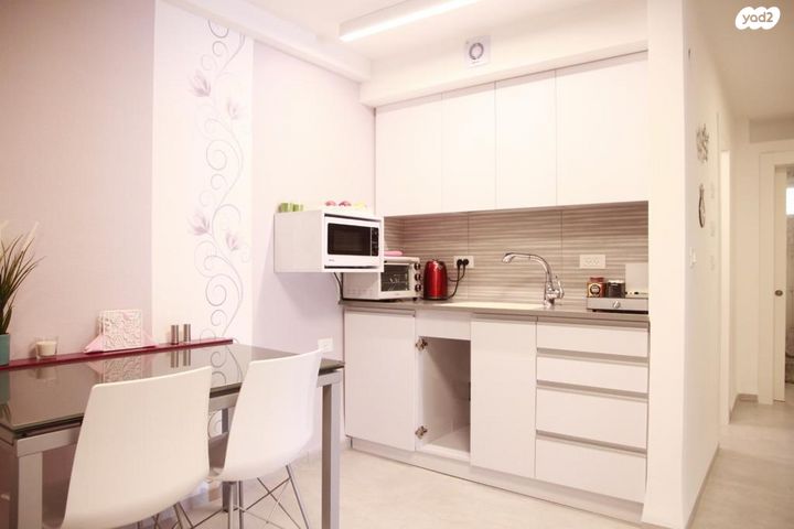 יחידת דיור, הרב מיימון 12, נווה שאנן, חיפה