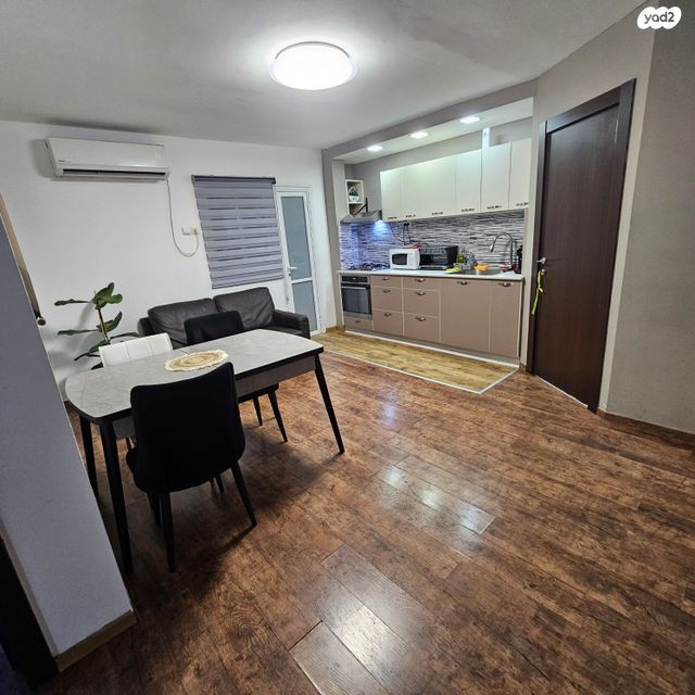 יחידת דיור, לוס אנג'לס 1, אופיר, אילת