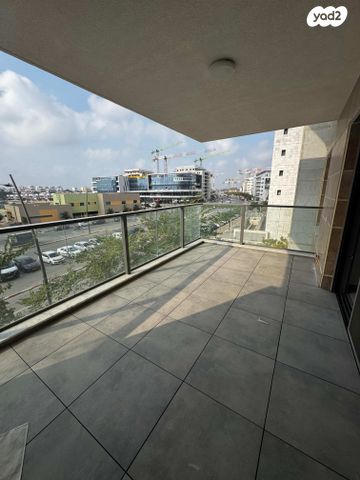 דירה, נעמי שמר 8, נאות אפק, אפקה, קרית ביאליק