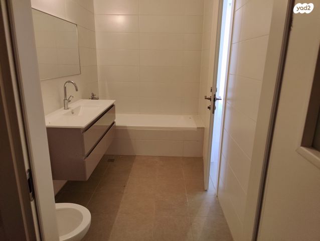 דירה, אמנון ליפקין שחק 1, נוף הטיילת, נתניה