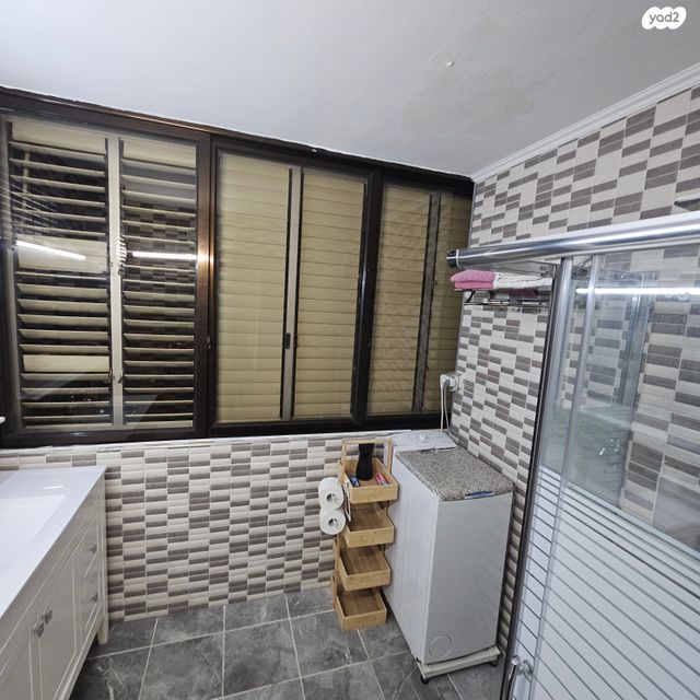 יחידת דיור, לוס אנג'לס 1, אופיר, אילת