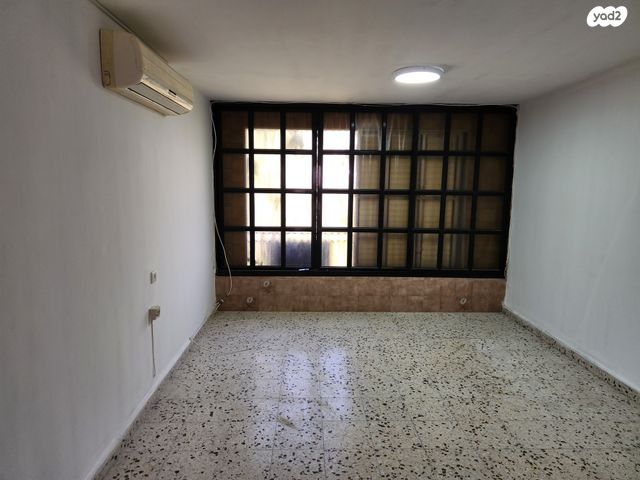 דירה, הר הצופים 13, קרית שרת מזרח, חולון