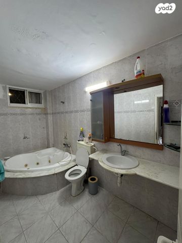 דירה, טרומפלדור 1, מוצקין הותיקה, קרית מוצקין