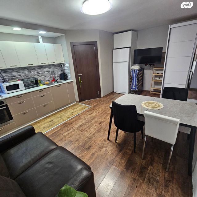 לוס אנג'לס 1