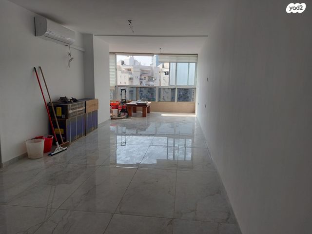 דירה, יהודה הלוי 10, רובע ה', אשדוד