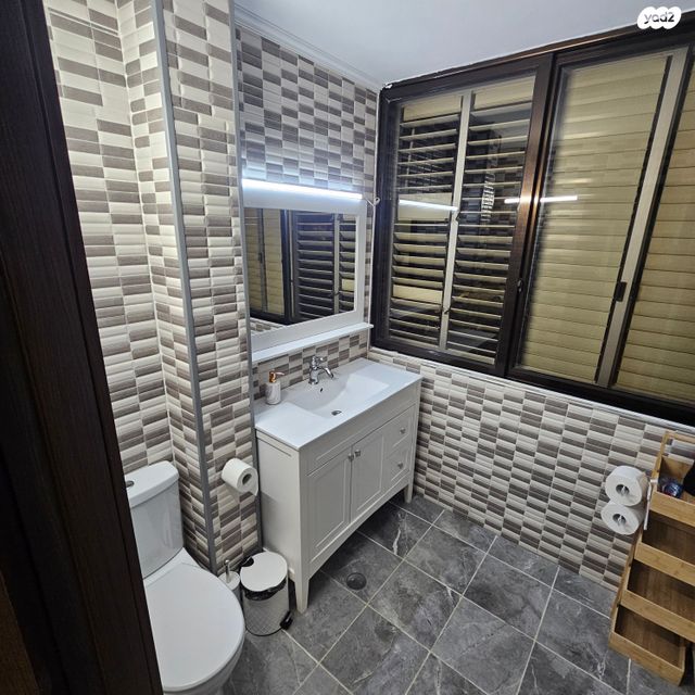 יחידת דיור, לוס אנג'לס 1, אופיר, אילת