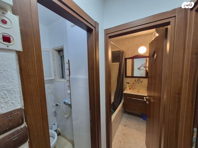 סמטת שיטרית 4