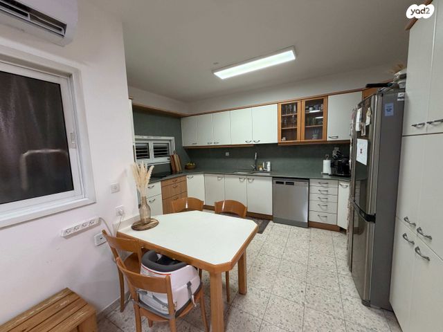 דירה, דב הוז 13, מעוז, כפר סבא